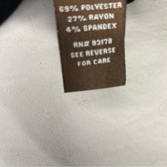 Adrienne Vittadini Colorblock Shift Dress Sleeveless Black Red Dark Academia S 2 - Picture 4 of 6